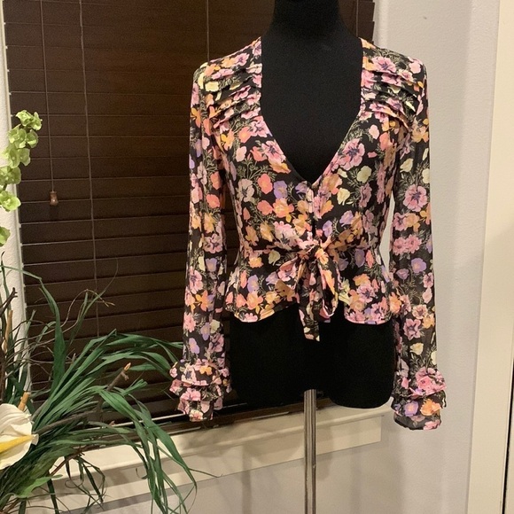 Free People New Tie Front Top - Size XS/S - Picture 4 of 13